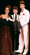 white_tux.jpg (6807 bytes)